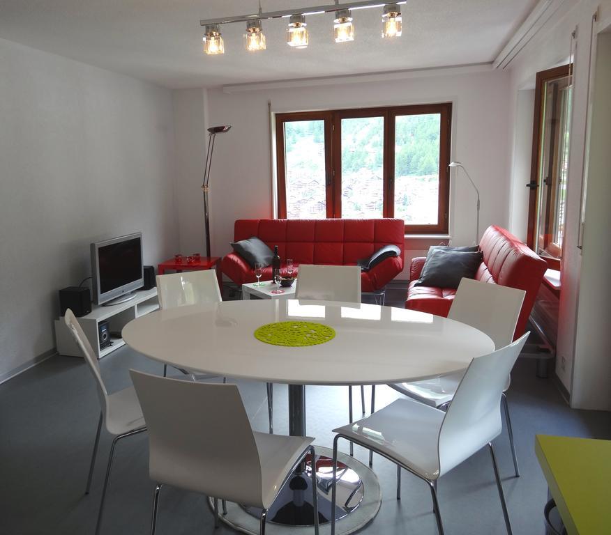 Ferienwohnung Bodmen B Zermatt Zimmer foto